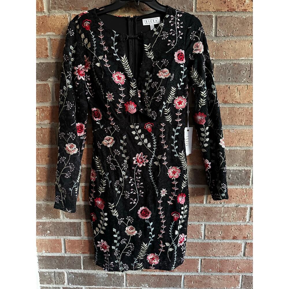 Siena Lace Floral Long Sleeve Dress Size 8